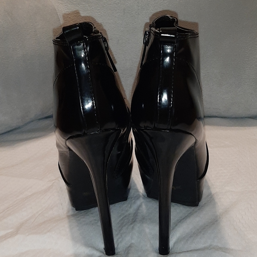 Patent platform booties - Picture 5 of 9